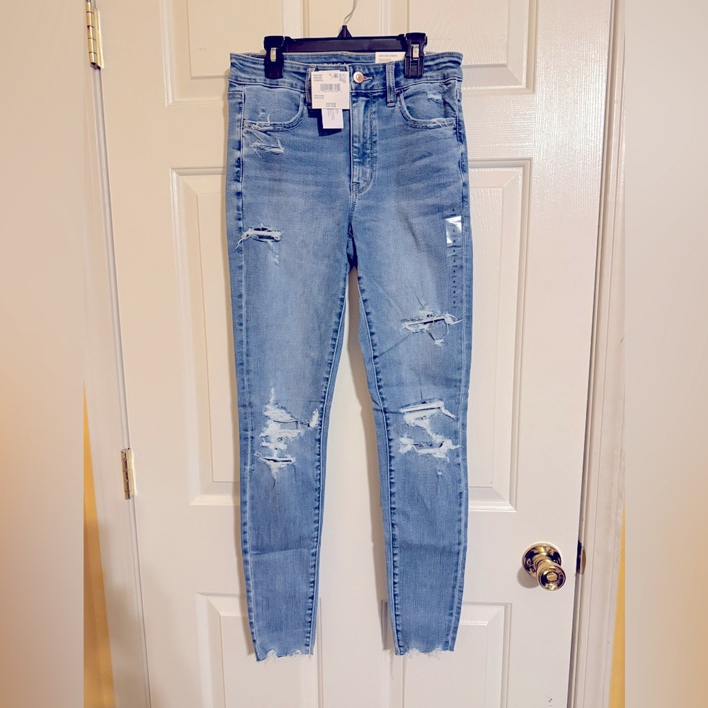American Eagle Outfitters Light Blue Distressed High-Rise Skinny Jeans (6 Long)